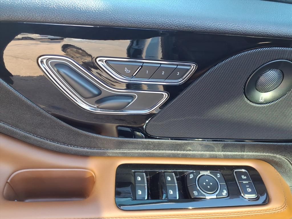 2023 Lincoln Aviator Grand Touring Image 21 of 30