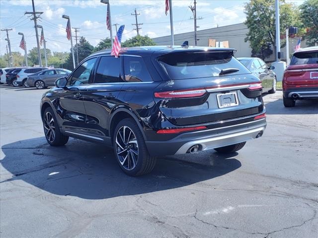 Vehicle image 7 of 29