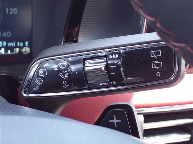 Vehicle image 26 of 29