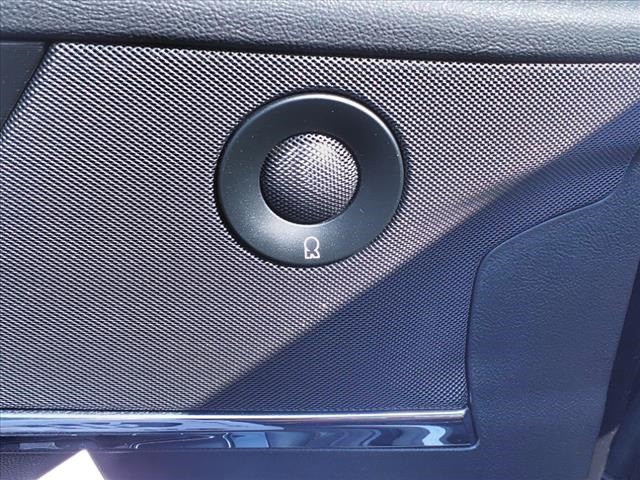 Vehicle image 16 of 29