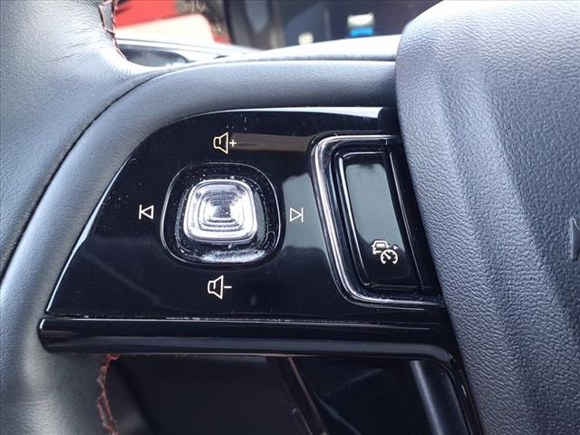 Vehicle image 23 of 29