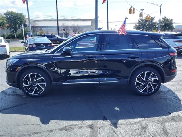 Vehicle image 8 of 29