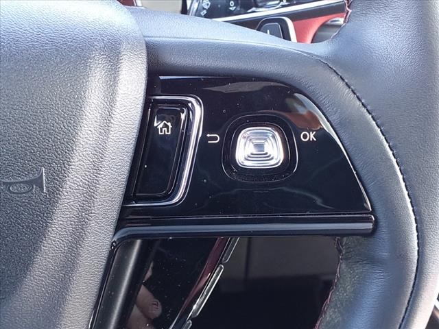 Vehicle image 24 of 29