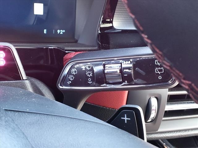 Vehicle image 26 of 29