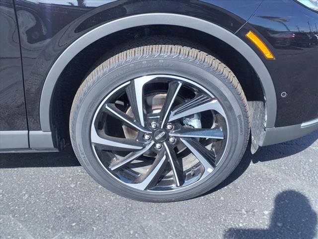 Vehicle image 9 of 29