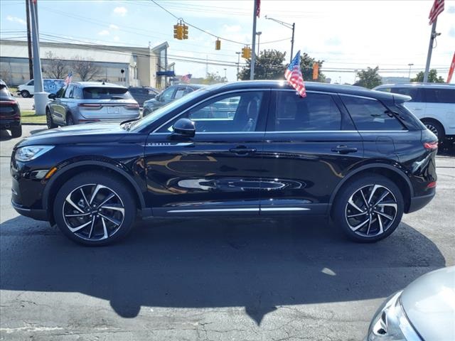 Vehicle image 8 of 29