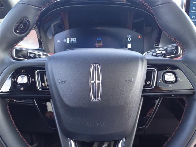 Vehicle image 28 of 29