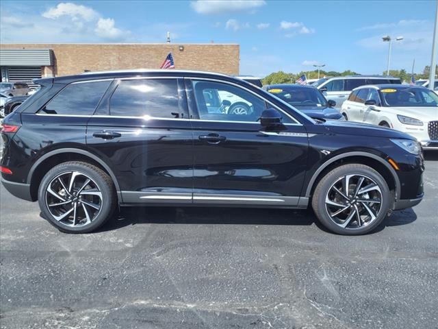 Vehicle image 4 of 29