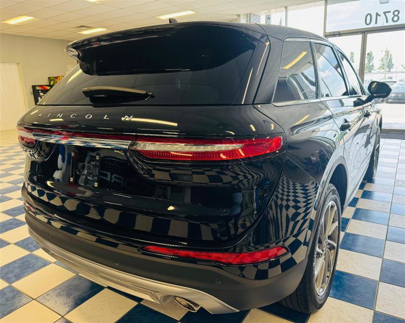 Vehicle image 2 of 30