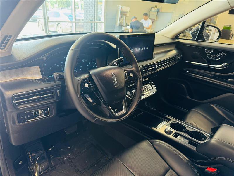 Vehicle image 13 of 30