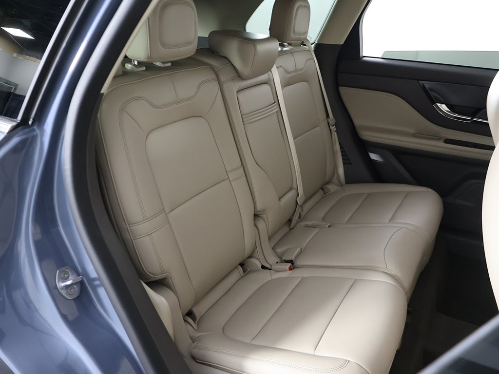 2023 Lincoln Corsair Standard Image 16 of 53