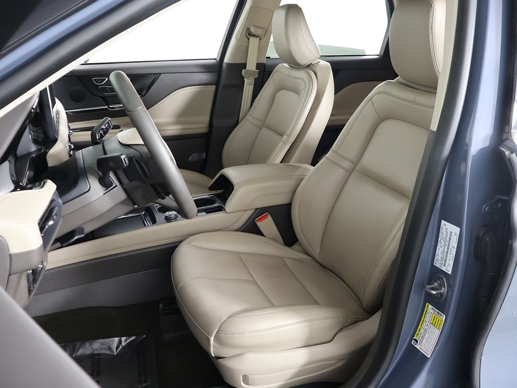 2023 Lincoln Corsair Standard Image 19 of 53