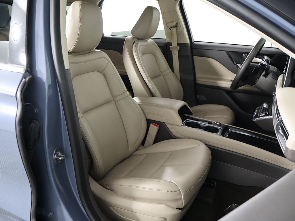 2023 Lincoln Corsair Standard Image 17 of 53