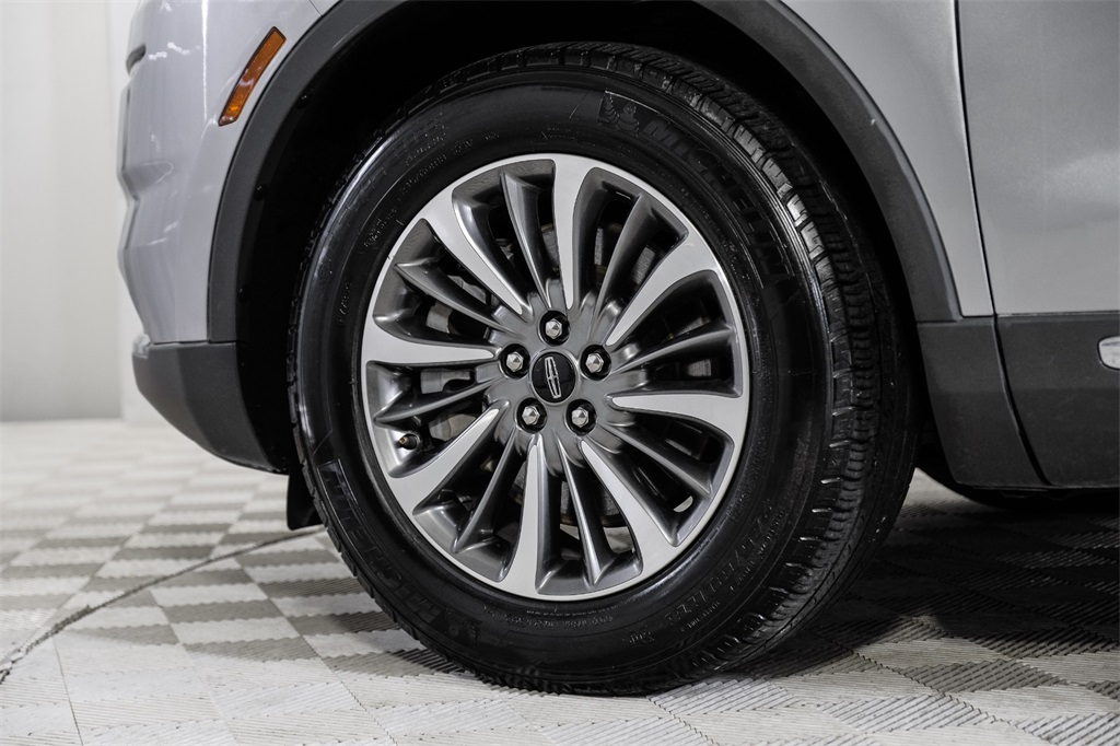 Vehicle image 58 of 62