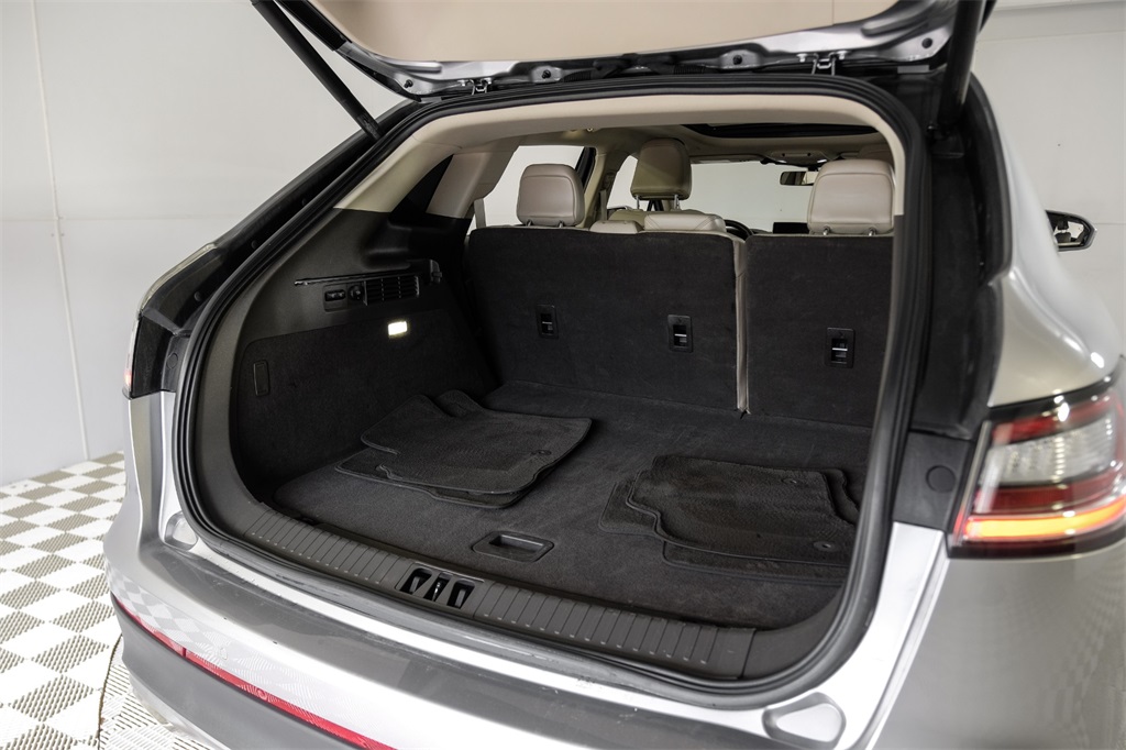 Vehicle image 55 of 62