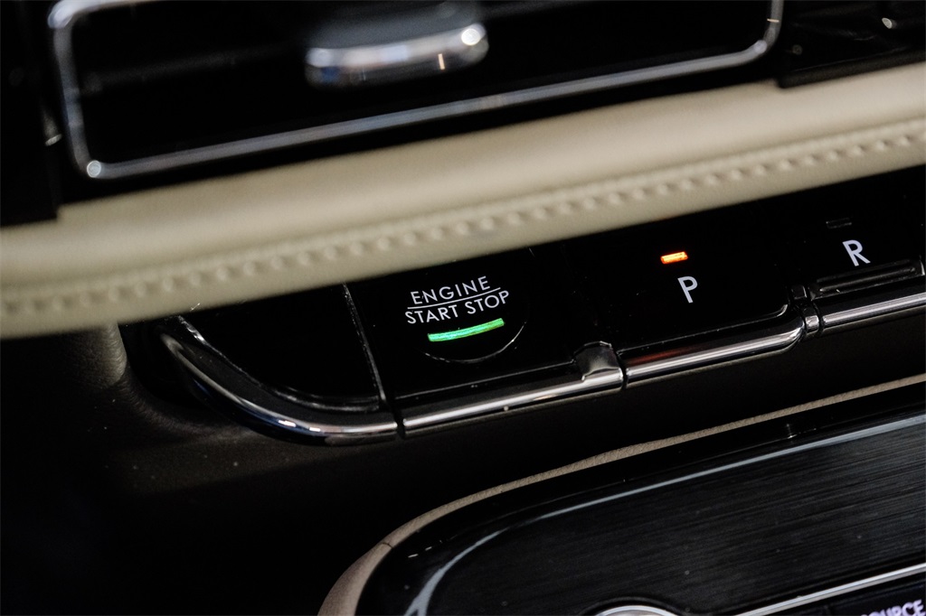 Vehicle image 23 of 62