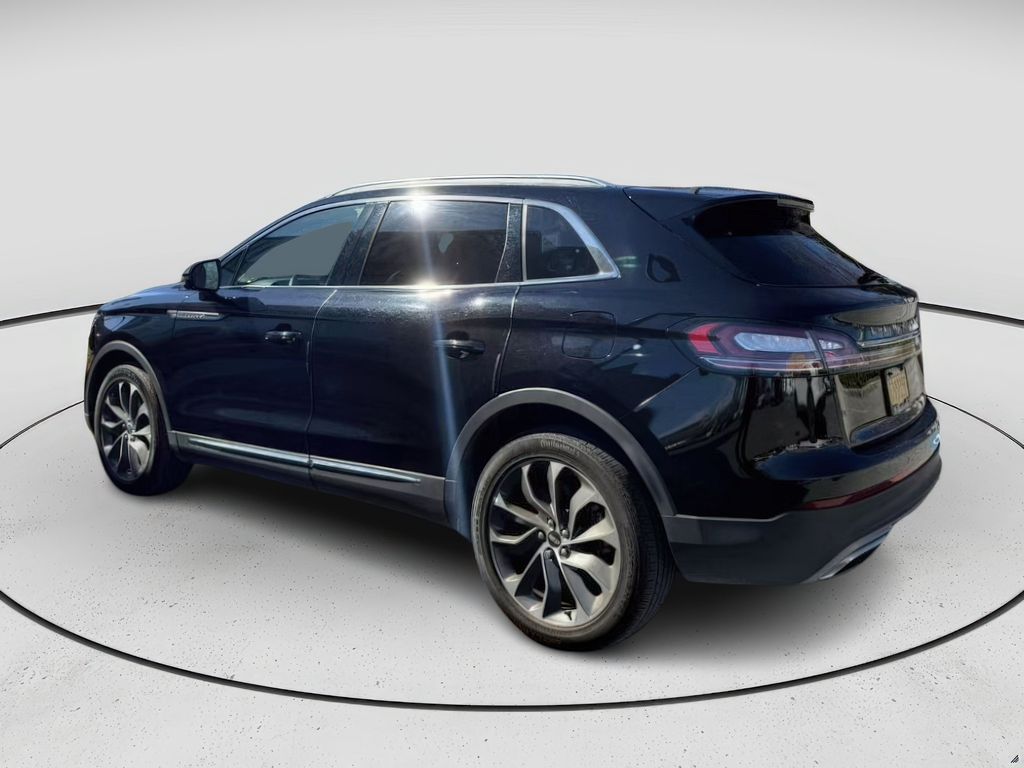 Vehicle image 7 of 20