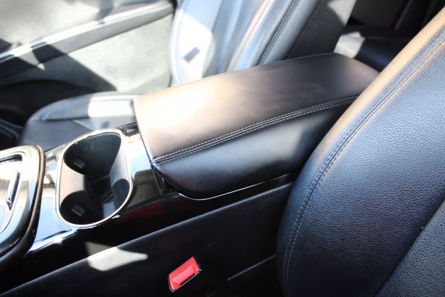 Vehicle image 18 of 39