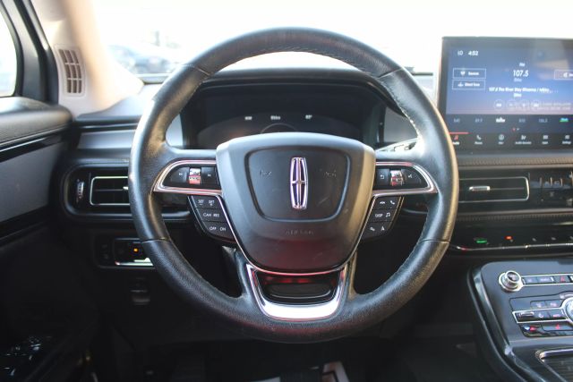 Vehicle image 20 of 39