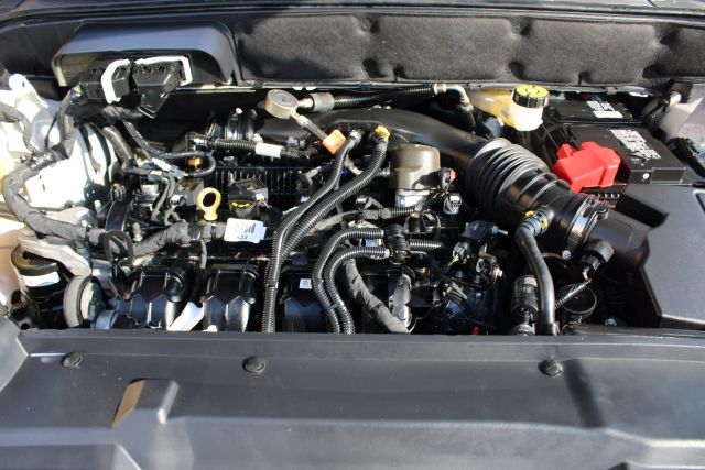 Vehicle image 36 of 39
