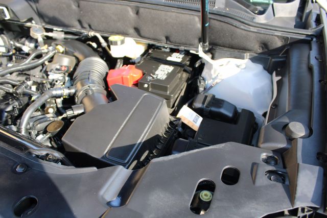 Vehicle image 35 of 39