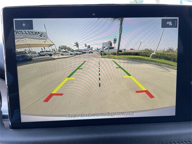 Vehicle image 25 of 35