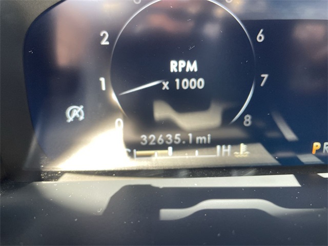 Vehicle image 21 of 35