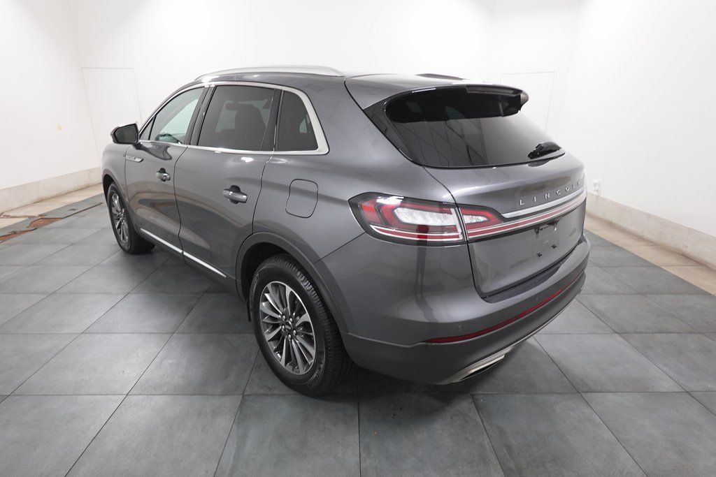 2023 Lincoln Nautilus Standard Image 3 of 35