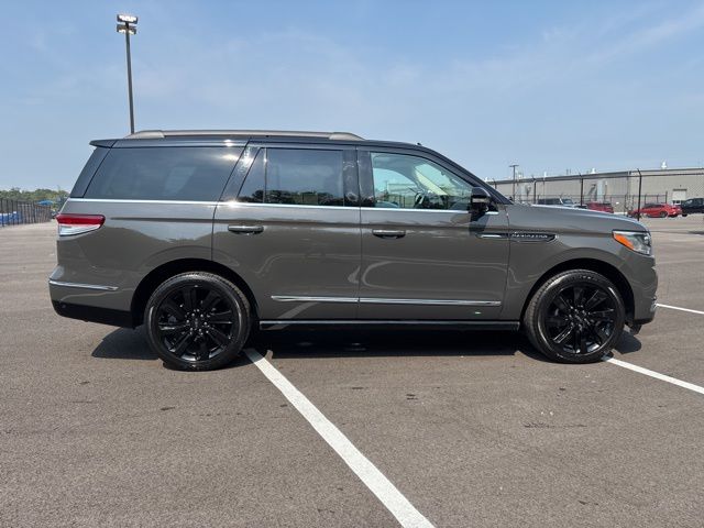 2023 Lincoln Navigator Black Label Image 3 of 15