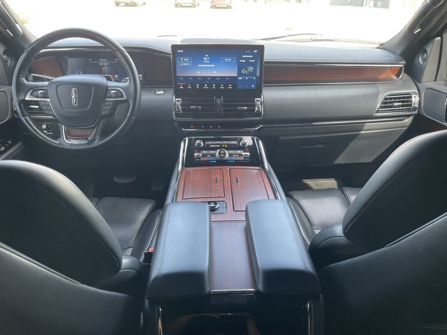 Vehicle image 12 of 24
