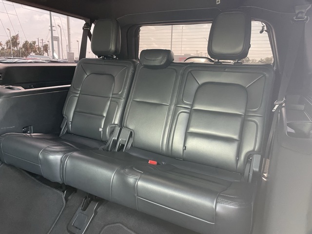 Vehicle image 9 of 24