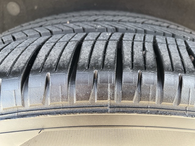 Vehicle image 8 of 24