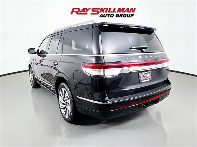 Vehicle image 7 of 40