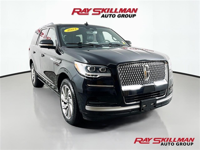 Vehicle image 3 of 40
