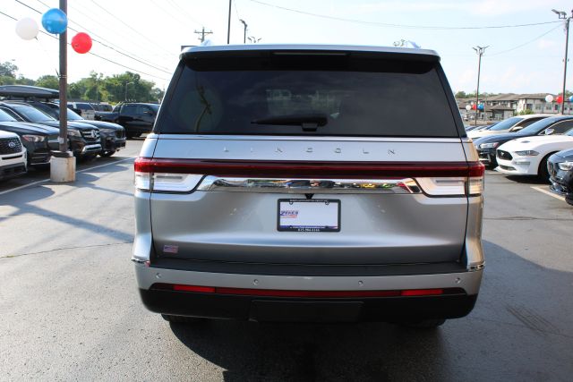 Vehicle image 5 of 42