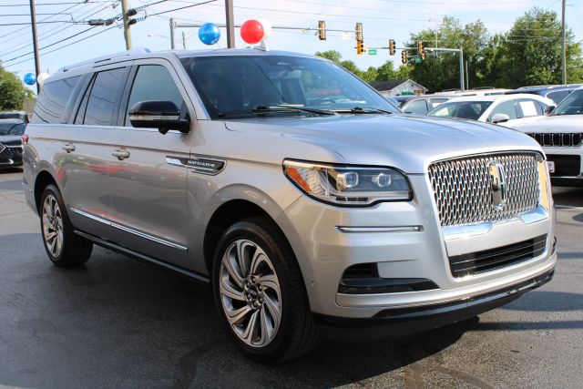 Vehicle image 3 of 42
