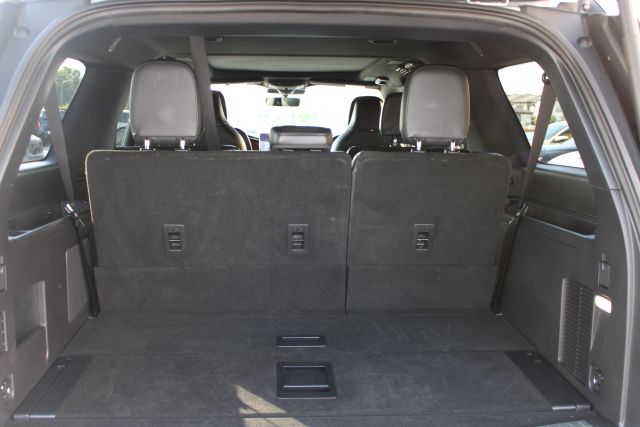 Vehicle image 9 of 42