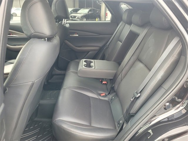 Vehicle image 11 of 35