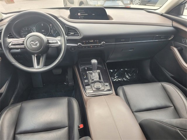 Vehicle image 14 of 35