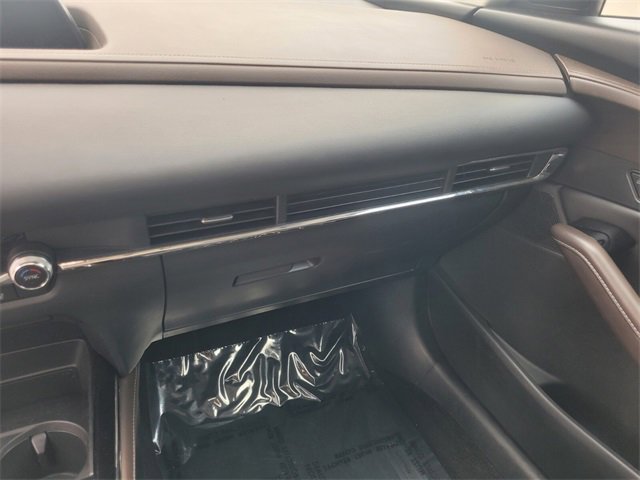 Vehicle image 29 of 35