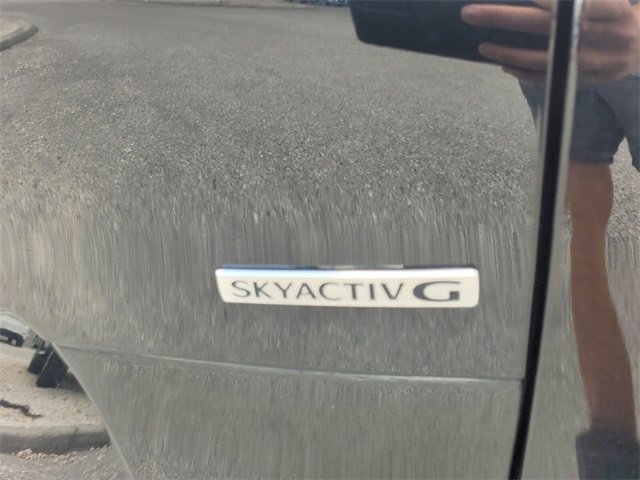 Vehicle image 17 of 35