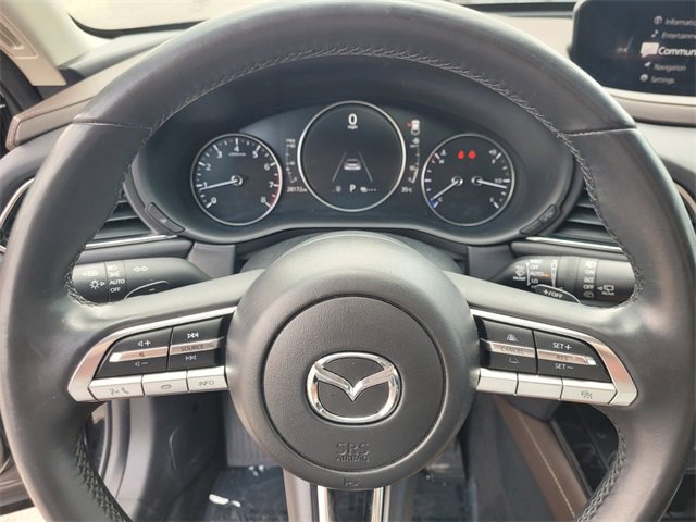 Vehicle image 31 of 35