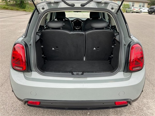 Vehicle image 21 of 21