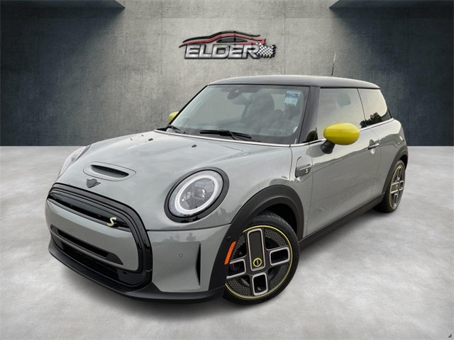 Vehicle image 1 of 21