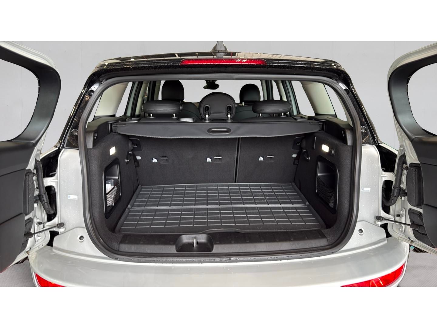 Vehicle image 12 of 29