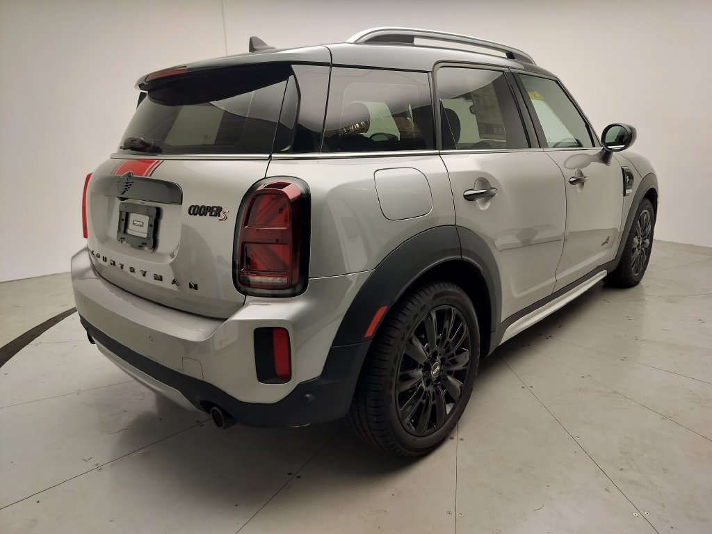 2023 MINI Cooper Countryman S Image 3 of 20