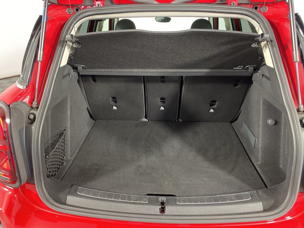 Vehicle image 11 of 29