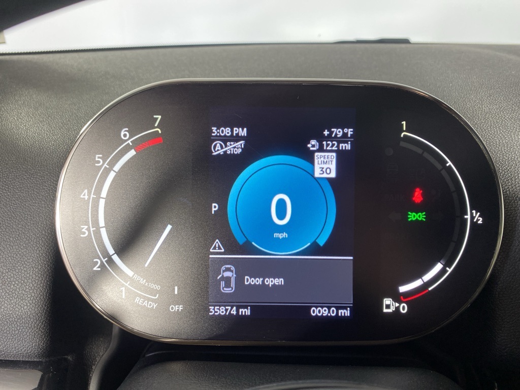 Vehicle image 17 of 29