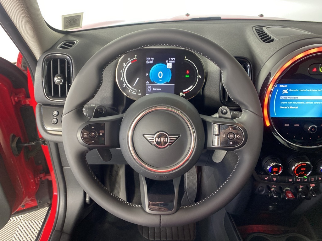 Vehicle image 16 of 29