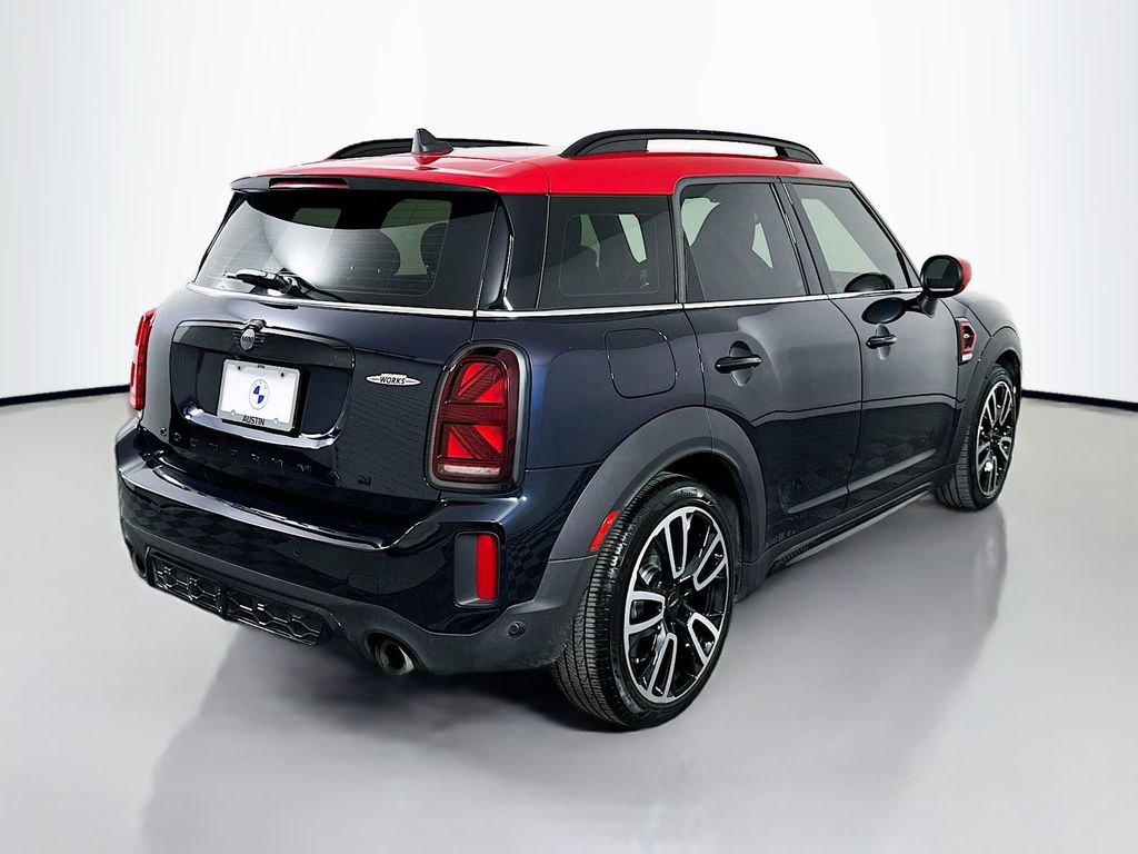 Vehicle image 5 of 33